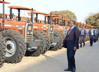 CONTRIBUTION : LES GAFFES DE MAME ADAMA GUEYE:« Il confond 1000 unités de matériels agricoles à 1000 tracteurs »