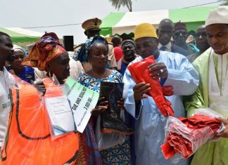 Moumbaye Gandiol : Remise d’équipements et de financements aux femmes
