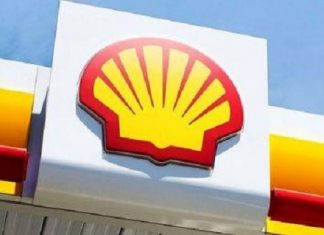 Compagnies: Des actionnaires de Shell demandent à la société de modifier sa politique climatique, Shell refuse et obtient du répit