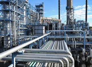 Nigéria : le sénat cautionne le paiement de 422 millions de dollars d’arriérés liés aux subventions de carburants