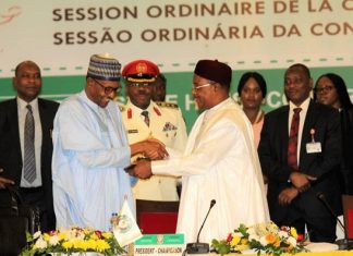 CONFERENCE DES CHEFS D’ETAT DE LA CEDEAO : ISSOUFOU MAHAMADOU SUCCEDE A MUHAMMADU BUHARI A LA TETE
