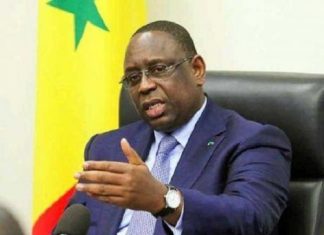 Sénégal : le président Macky Sall change le nom du champ pétrolier SNE