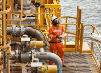 L’Angola, le Sénégal, le Cameroun, le Ghana et le Nigéria parmi les plus durement touchés par le Covid-19 et la chute des prix du pétrole