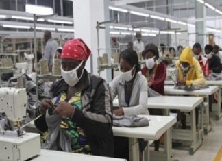 EMPLOYES SALARIES RECEVANT UNE RENMUNERATION DANS LE SECTEUR MODERNE : Le nombre estimé à 304 003 personnes