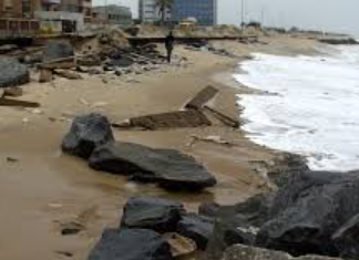 Risques liés aux changements climatiques : 65% des côtes sénégalaises touchées par l’érosion côtière